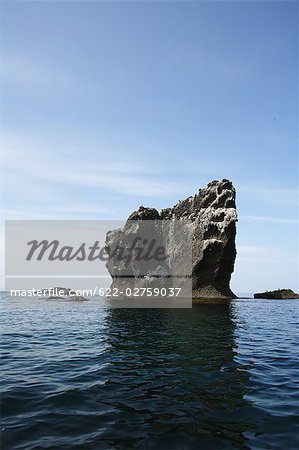 Vue sur mer et rocher