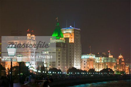 The bund at night