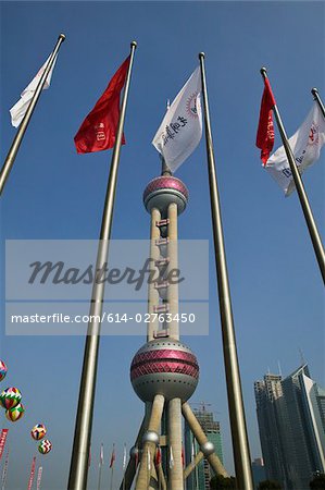 Fahnen und oriental pearl tower