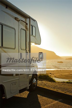 Motor Home Parked by the Ocean at Dusk, Harris Beach State Park, Brookings, Oregon, USA