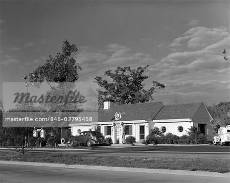 1940s 1950s GAS SERVICE STATION MERRITT PARKWAY CONNECTICUT USA