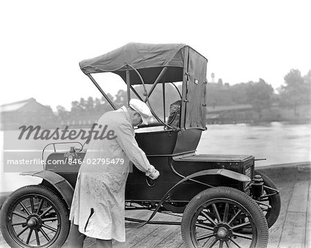 ANNÉES 1930 MÉCANICIEN EN BLANC CARACOS VÉRIFICATION PRÉCOCE ROE