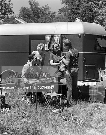 1930s RETRO CAMPING TRAILER COUPLES MEN WOMEN OUTDOORS