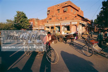 Marktbereich mit Rikschas, Jaipur, Bundesstaat Rajasthan, Indien