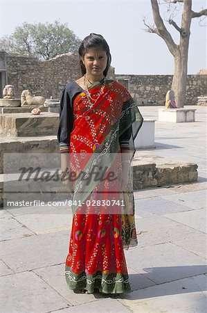 Porträt von eine junge Frau, Chittorgarh, Bundesstaat Rajasthan, Indien, Asien