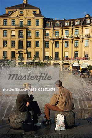 Brunnen, Karlsplatz, München, Bayern, Deutschland, Europa