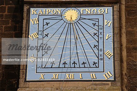Cadran solaire sur la cathédrale, Ely, Cambridgeshire, Angleterre, Royaume-Uni, Europe