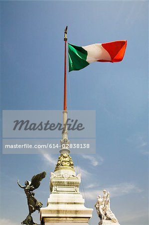 Italian flag on top of the victor emmanuel monument