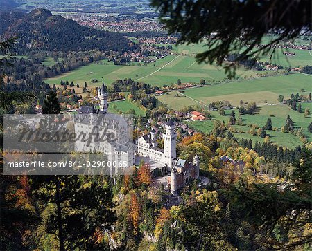 Neuschwanstein Castle, west of Fussen, Bavaria, Germany, Europe