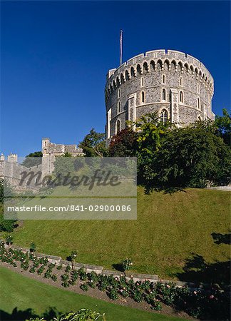 La tour ronde au château de Windsor, Berkshire, Angleterre, Royaume-Uni, Europe La tour ronde au château de Windsor, Berkshire, Angleterre, Royaume-Uni, Europe