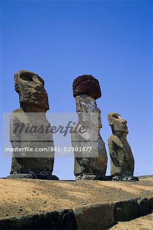 Ahu Tongariki, île de Pâques, Chili, Pacifique Ahu Tongariki, île de Pâques, Chili, Pacifique