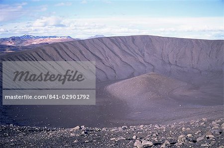 Zone nord-est géologique récente cratère volcanique explosive Hverfjall, l'Islande, les régions polaires