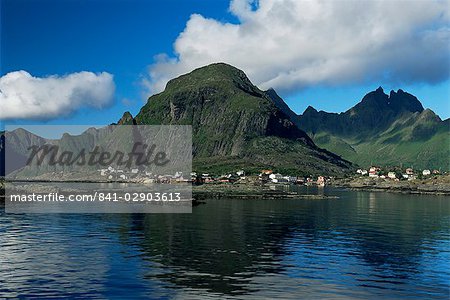 Village de Tind, Moskenesoya, îles Lofoten, Nordland, Norvège, Scandinavie, Europe de pêche