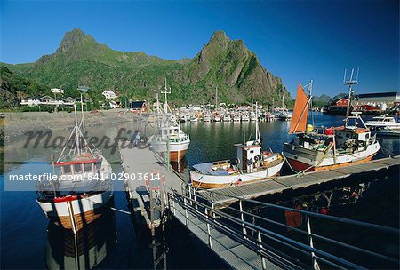 Svolvaer Marina auf Austvagoy, Lofoten Inseln, Norwegen, Skandinavien, Europa