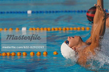 Australian swimmers competing for backstroke swimming