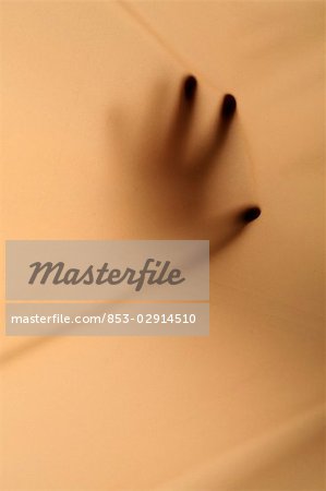 silhouette d'un gros plan de main