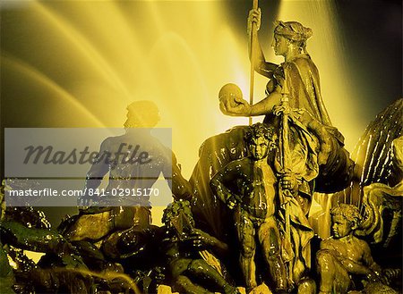 Bronze Brunnen, Denkmal der Girondins, Bordeaux, Gironde, Aquitaine, Frankreich, Europa