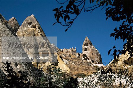 Formations rocheuses dans la vallée des pigeons, Göreme, Cappadoce, Anatolie, Turquie, Asie mineure, Eurasie Formations rocheuses dans la vallée des pigeons, Göreme, Cappadoce, Anatolie, Turquie, Asie mineure, Eurasie