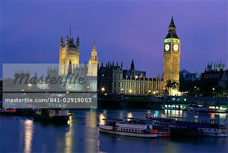 Chambres du Parlement dans l'ensemble de la Tamise, à Londres, Angleterre, Royaume-Uni, Europe Chambres du Parlement dans l'ensemble de la Tamise, à Londres, Angleterre, Royaume-Uni, Europe