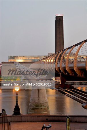 Millennium Bridge et Tate Modern, Londres, Royaume-Uni, Europe