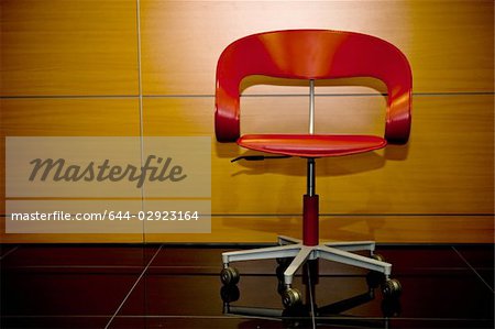 Bürostuhl im Büro Bürostuhl im Büro