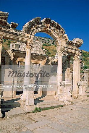 Colonnes du Temple d'Aphrodite sur le site archéologique d'Aphrodisias, Anatolie, Turquie, Asie mineure, Eurasie