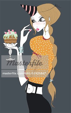 Jeune femme dans un chapeau de fête, manger le gâteau