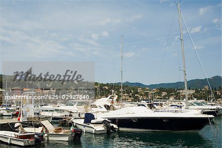 Boote im Hafen, Santa Margherita Ligure, italienische Riviera, Genua, Ligurien, Italien