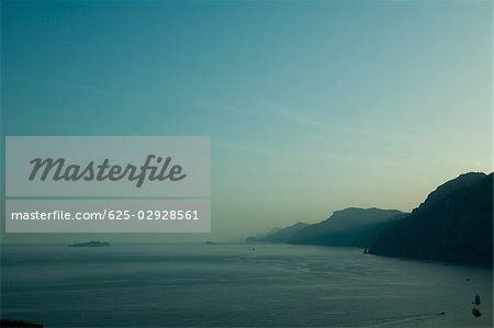 Vue panoramique sur la mer, côte amalfitaine, Campanie, Italie