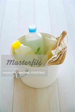 Household cleaning tools