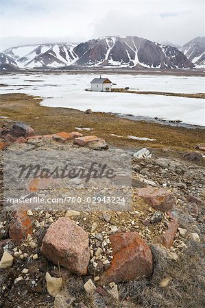 Luft Entlüftungsöffnung oben ein Inground Lebensmittel Lagerung Gefrierschrank, Craig Harbour, Nunavut, Kanada