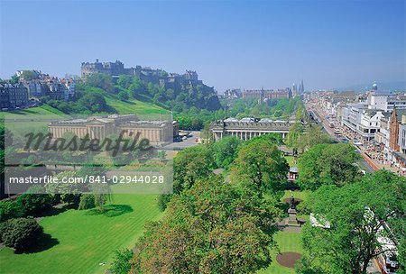Château d'Edimbourg et de jardins, Édimbourg, Lothian, Ecosse, Royaume-Uni, Europe