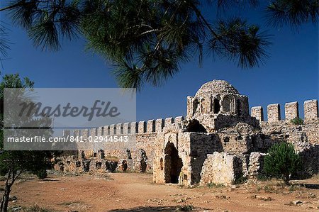 Une partie des anciennes fortifications, autrefois un bastion pirate, Alanya, Anatolie, Turquie, Asie mineure, Eurasie Une partie des anciennes fortifications, autrefois un bastion pirate, Alanya, Anatolie, Turquie, Asie mineure, Eurasie
