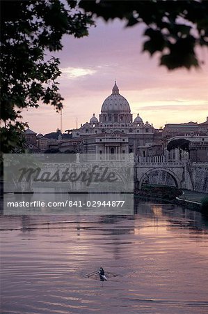 Skyline of St. Peter's from Ponte Umberto, Rome, Lazio, Italy, Europe