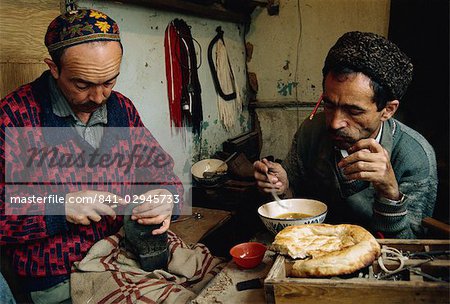 Shoemaker's workshop, Jewish community, Bukhara, Uzbekistan, Central Asia, Asia