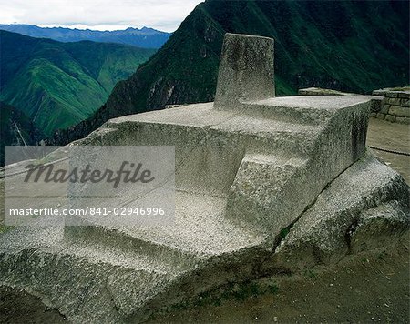L'Intihuatana (poste d'attache pour le soleil), Temple du soleil, Machu Picchu, patrimoine mondial de l'UNESCO, au Pérou, Amérique du Sud