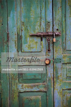 Porte en bois, Luang Prabang, au Laos du Nord