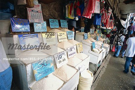 Affichage de riz au marché public de Baguio