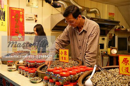 Un magasin de poisson séché épicée au Jiufeng, Taipei, Taiwan