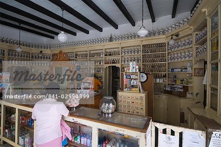 Eine Apotheke in San Miguel de Allende (San Miguel), Bundesstaat Guanajuato, Mexiko, Nordamerika