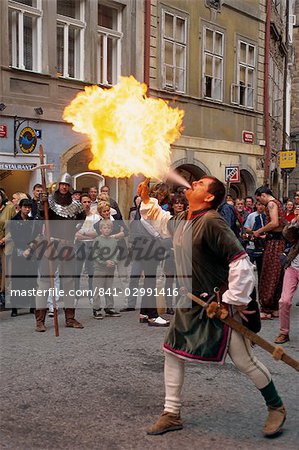 Mittelalterliche Parade im kleinen Viertel, Prag, Tschechische Republik, Europa