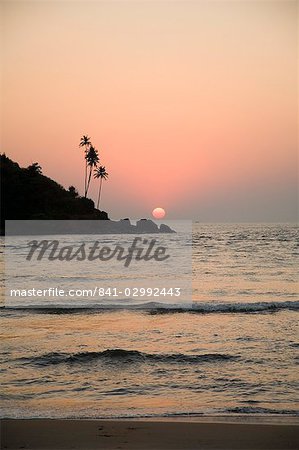 Coucher de soleil sur la mer d'Oman, Mobor, Goa, Inde