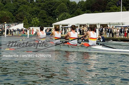 Aviron à la régate royale de Henley, Henley on Thames, Angleterre, Royaume-Uni, Europe