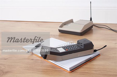 Cordless Phone on Notebook