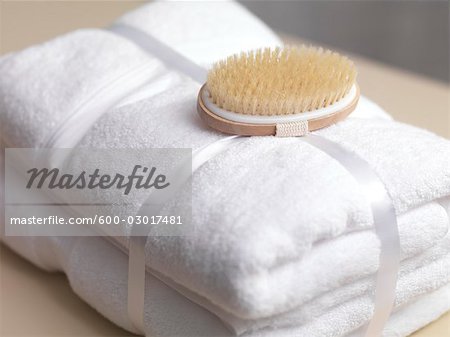 Serviettes et brosse