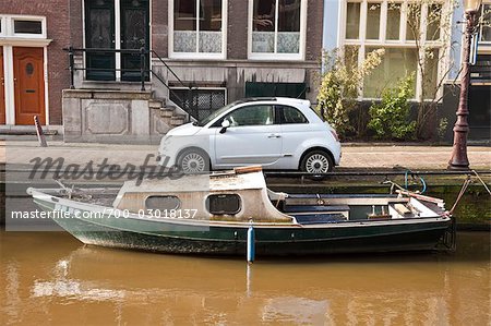 Voiture et bateau, Amsterdam, Pays-Bas