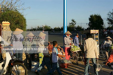 Food vendors at Tuong Thanh Gioc,Vietnam