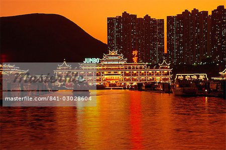 Navires-restaurants à Aberdeen, Hong Kong, Chine, Asie Navires-restaurants à Aberdeen, Hong Kong, Chine, Asie