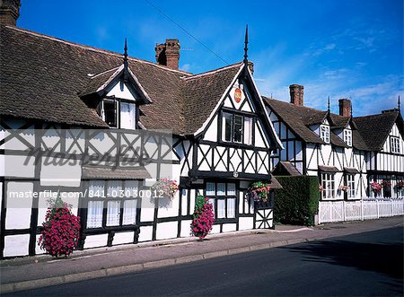 Timber framed cottages, Ombersley, Worcestershire, England, United Kingdom, Europe