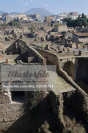 The ruins of Herculaneum, a large Roman town destroyed in 79AD by a volcanic eruption from Mount Vesuvius, UNESCO World Heritage Site, near Naples, Campania, Italy, Europe
